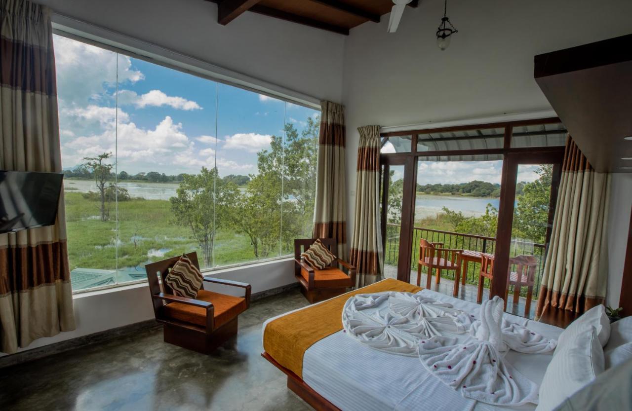 Sigiriya Wewa Addara Hotel - Hotel By The Lake Exteriör bild