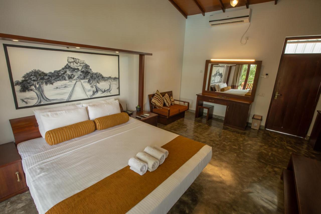 Sigiriya Wewa Addara Hotel - Hotel By The Lake Exteriör bild