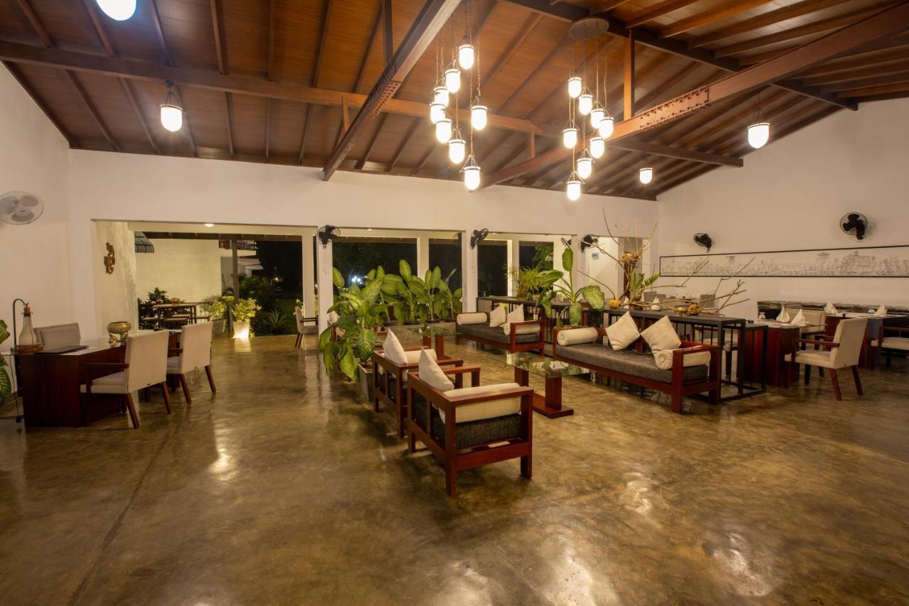 Sigiriya Wewa Addara Hotel - Hotel By The Lake Exteriör bild
