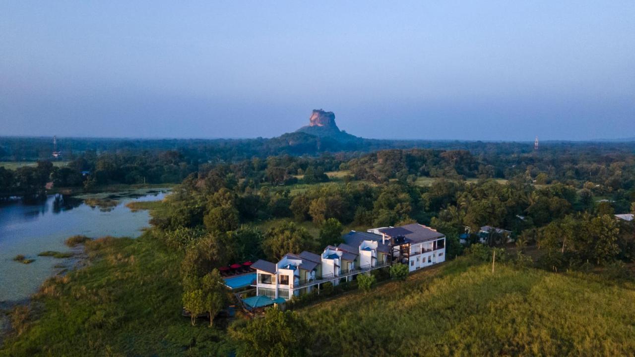 Sigiriya Wewa Addara Hotel - Hotel By The Lake Exteriör bild
