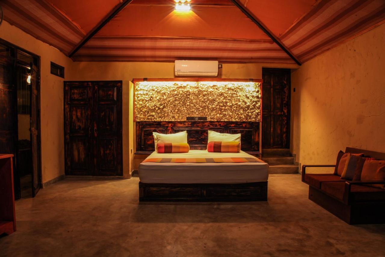 Sigiriya Wewa Addara Hotel - Hotel By The Lake Rum bild